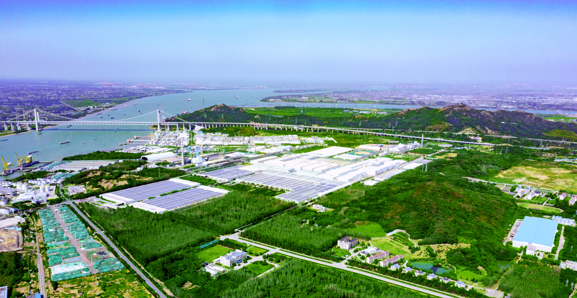 旋转轮盘
纸业02.jpg